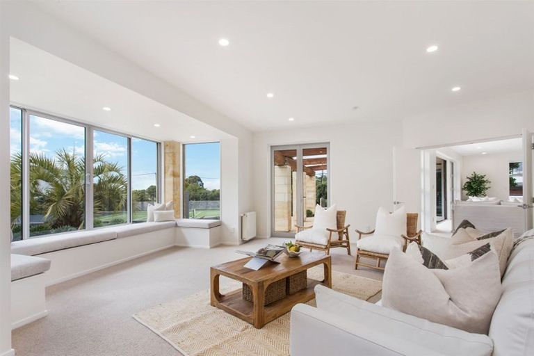 Photo of property in 92 Mccormacks Bay Road, Mount Pleasant, Christchurch, 8081