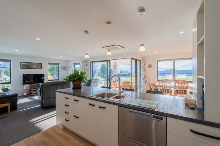 Photo of property in 24 Burnby Drive, Te Anau, 9679