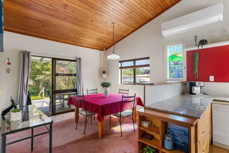 Photo of property in 16 Mount Avenue, Pauanui, Hikuai, 3579