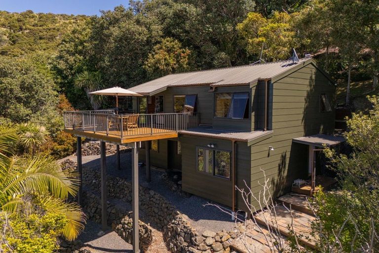 Photo of property in 2470 Wyuna Bay Road, Wyuna Bay, Coromandel, 3581