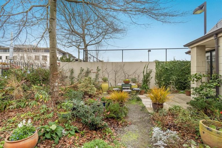 Photo of property in 1/124 Leinster Road, Merivale, Christchurch, 8014