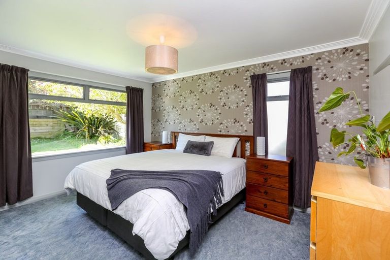 Photo of property in 128 Frankley Road, Frankleigh Park, New Plymouth, 4310