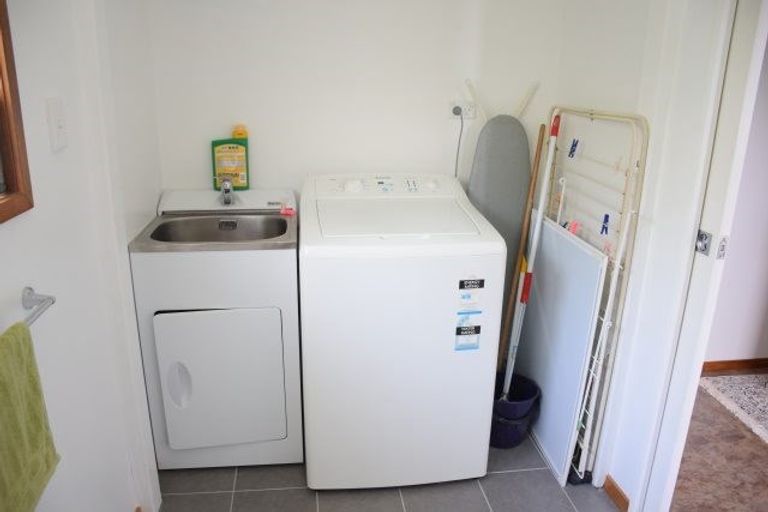 Photo of property in 53a Brandon Road, Glen Eden, Auckland, 0602