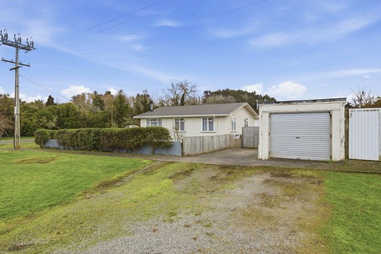 Photo of property in 4 Station Road, Hunterville, 4730