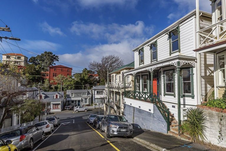 Photo of property in 4 Upton Terrace, Thorndon, Wellington, 6011