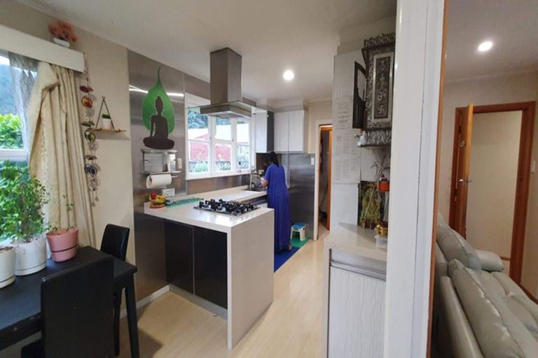 Photo of property in 2 Boothby Grove, Fairfield, Lower Hutt, 5011