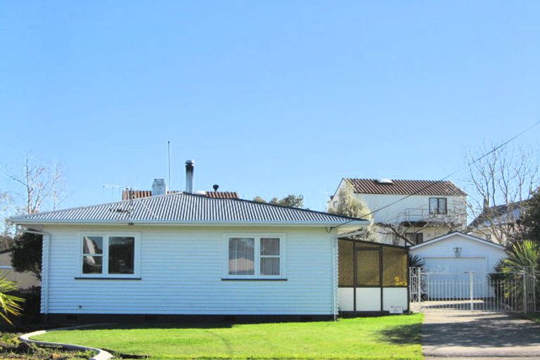 Photo of property in 5 Gardiner Place, Havelock North, 4130