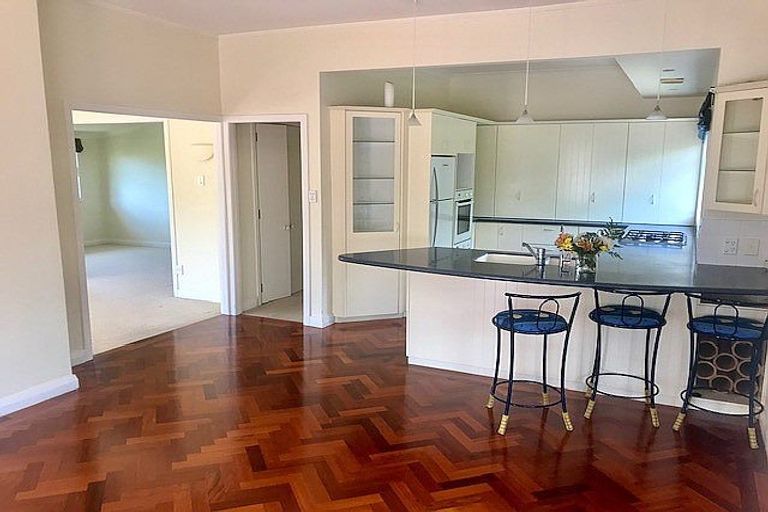Photo of property in 2/3 Sanders Avenue, Takapuna, Auckland, 0622