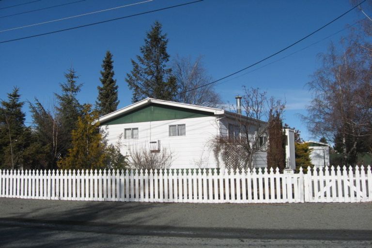 Photo of property in 32 Sefton Street, Twizel, 7901