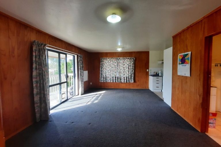Photo of property in 1/51d Forest Road, Henderson, Auckland, 0612
