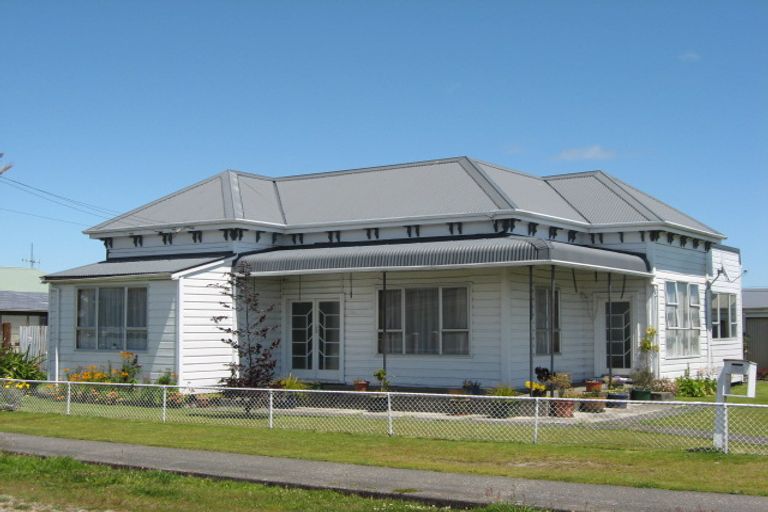 Photo of property in 124 Romilly Street, Westport, 7825