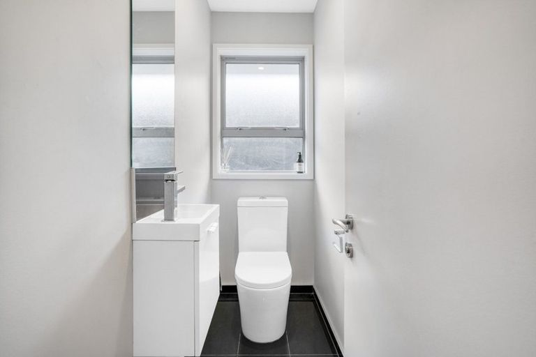 Photo of property in 35 Packard Crescent, Halswell, Christchurch, 8025