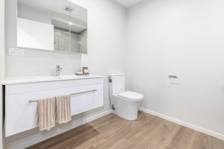 Photo of property in 8 Tradewinds Drive, Whitby, Porirua, 5024