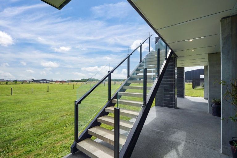 Photo of property in 89 Sunrise Drive, Seaward Bush, Invercargill, 9812