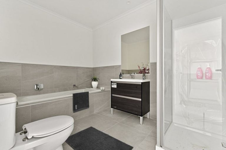 Photo of property in 34 Wallace Road, Hobsonville, Auckland, 0616