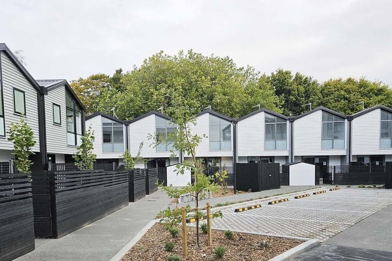 Photo of property in 20/27 Harewood Road, Papanui, Christchurch, 8053