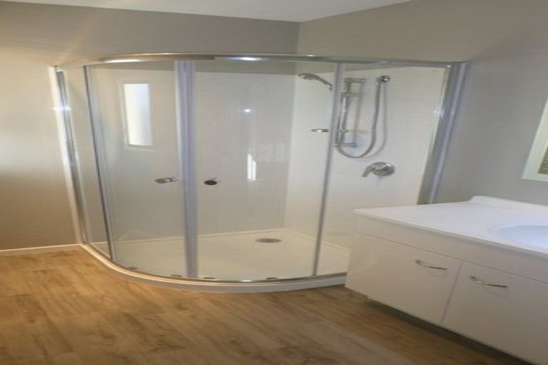 Photo of property in 6/31 Brockworth Place, Riccarton, Christchurch, 8011