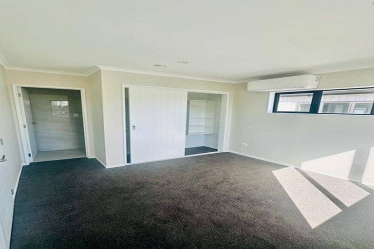 Photo of property in 2/2 Cameron Street, Papakura, 2110