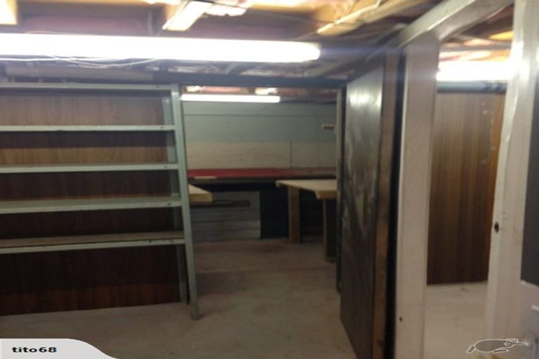 Photo of property in 2/26 Karaka Street, New Lynn, Auckland, 0600