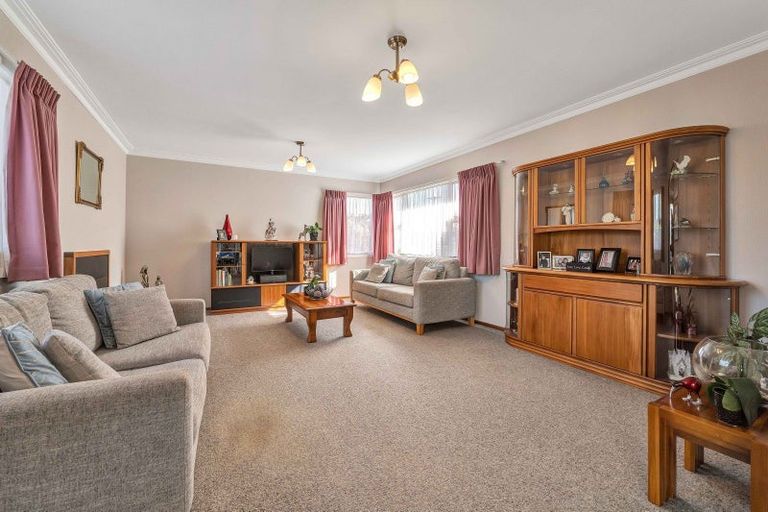 Photo of property in 238 Huatoki Street, Upper Vogeltown, New Plymouth, 4310