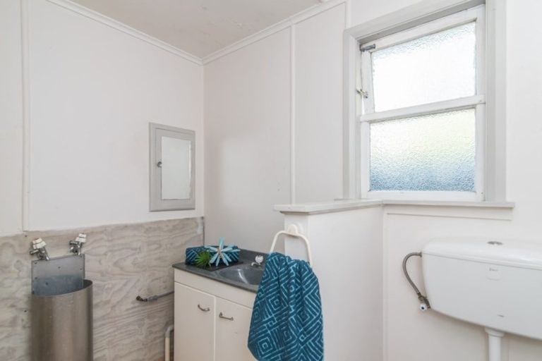 Photo of property in 87 The Esplanade, Raumati South, Paraparaumu, 5032