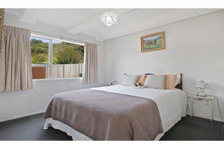 Photo of property in 2/46 Chartwell Avenue, Glenfield, Auckland, 0629