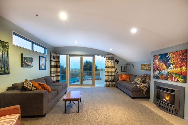 Photo of property in 378 Marine Parade, South New Brighton, Christchurch, 8062