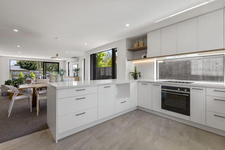 Photo of property in 2/22 Methuen Road, Avondale, Auckland, 0600