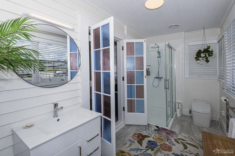 Photo of property in 16 Zealandia Street, Kensington, Whangarei, 0112