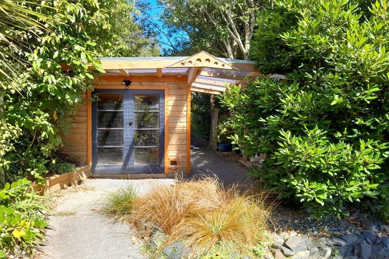 Photo of property in 37 Porterfield Street, Macandrew Bay, Dunedin, 9014