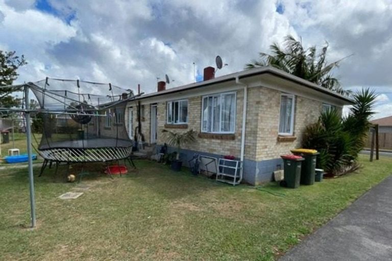 Photo of property in 1/12 Elizabeth Street, Papakura, 2110