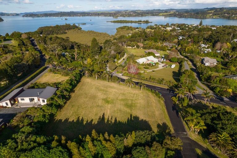 Photo of property in 198 Rangitane Road, Kerikeri, 0294