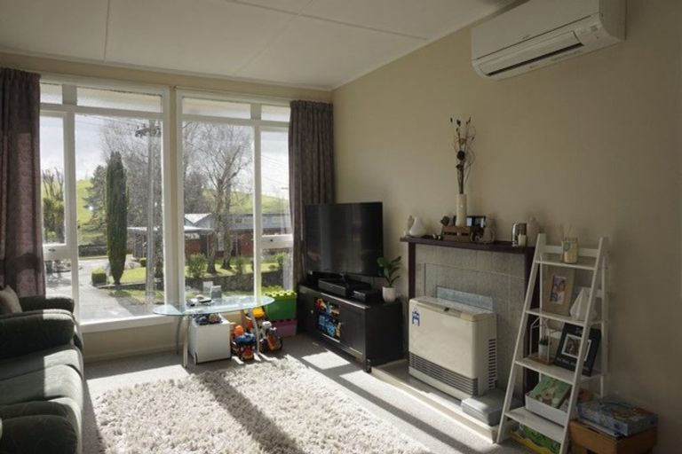 Photo of property in 35 Griffiths Street, Putaruru, 3411