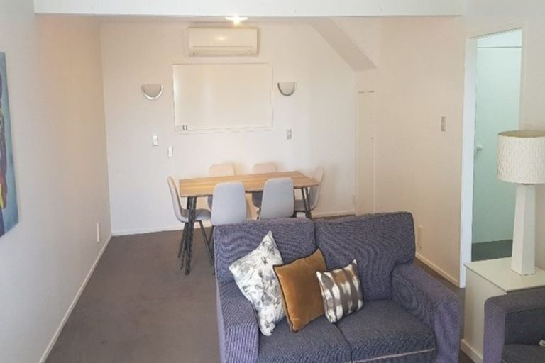 Photo of property in 11a Rahopara Street, Castor Bay, Auckland, 0620