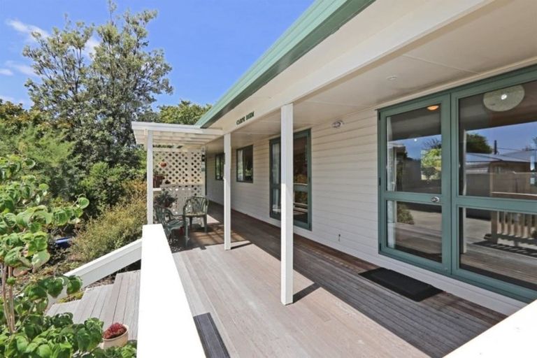 Photo of property in 8a Nimon Street, Havelock North, 4130