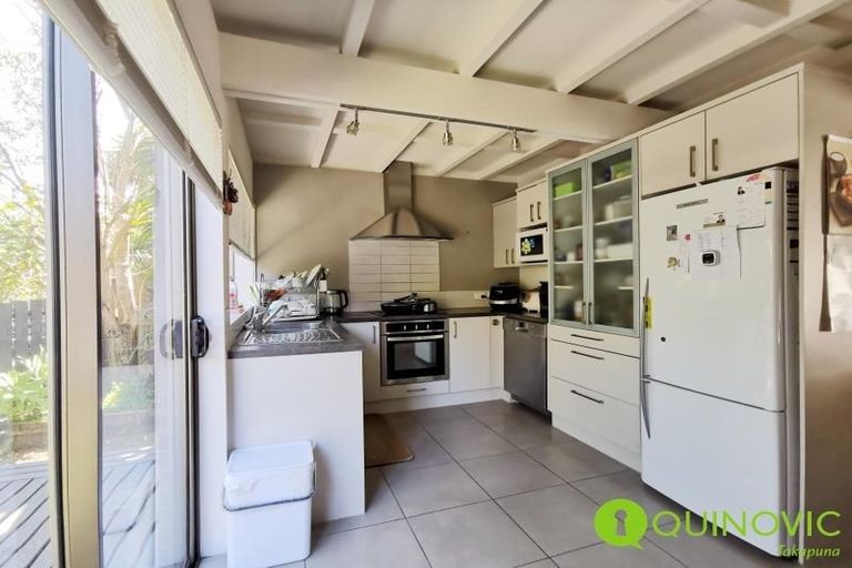 Photo of property in 2/8 Nile Road, Milford, Auckland, 0620