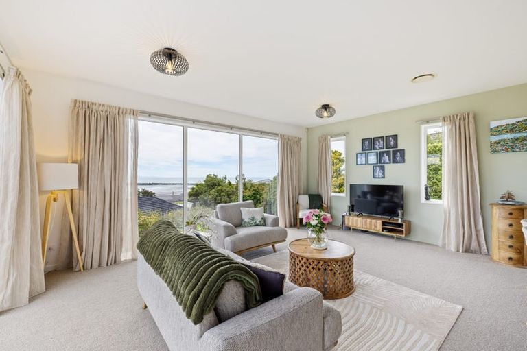 Photo of property in 105 Major Hornbrook Road, Mount Pleasant, Christchurch, 8081