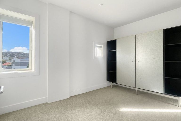 Photo of property in St Pauls Apartments, 32/43 Mulgrave Street, Thorndon, Wellington, 6011
