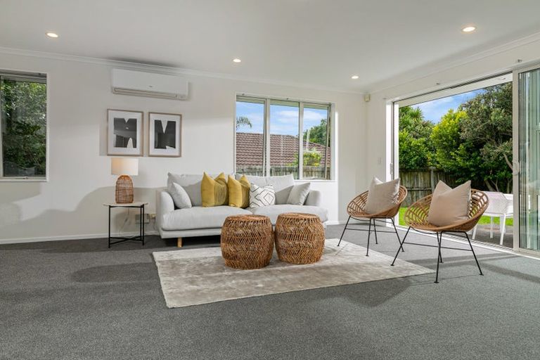 Photo of property in 9 Bonny Crescent, Massey, Auckland, 0614