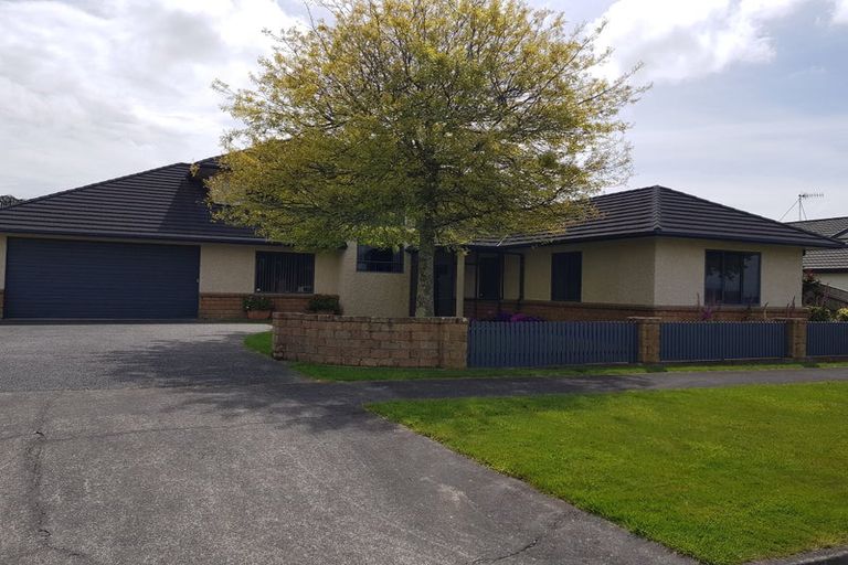 Photo of property in 39 Abby Road, Fitzherbert, Palmerston North, 4410