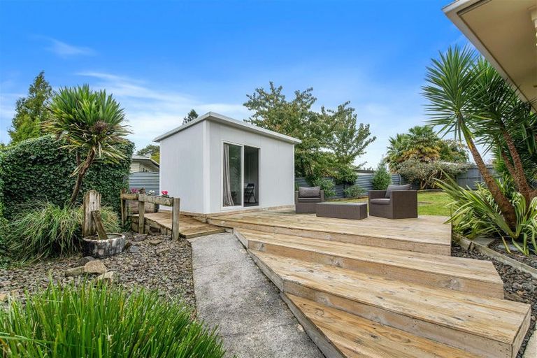 Photo of property in 17 Pandora Avenue, Sunnybrook, Rotorua, 3015