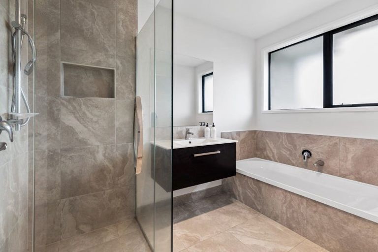 Photo of property in 12 Cowell Crescent, Pyes Pa, Tauranga, 3112