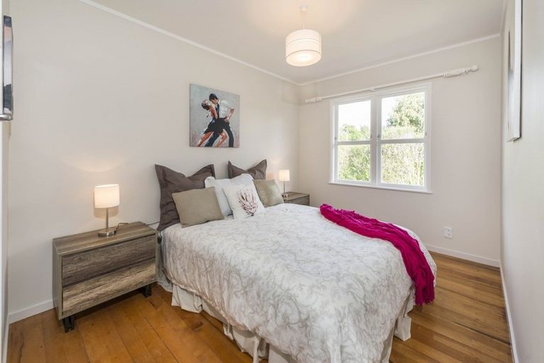 Photo of property in 3/3 Penzance Road, Mairangi Bay, Auckland, 0630