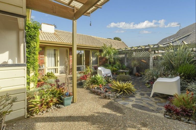 Photo of property in 298 Otumoetai Road, Otumoetai, Tauranga, 3110