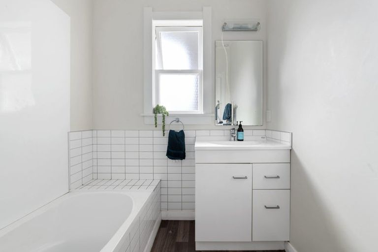 Photo of property in 1 Hall Lane, Frankton, Hamilton, 3204