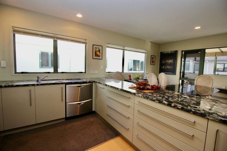 Photo of property in 19e Albert Street, Whitianga, 3510