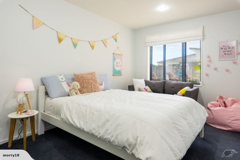 Photo of property in 5 Whitby Close, Waikawa, Picton, 7220