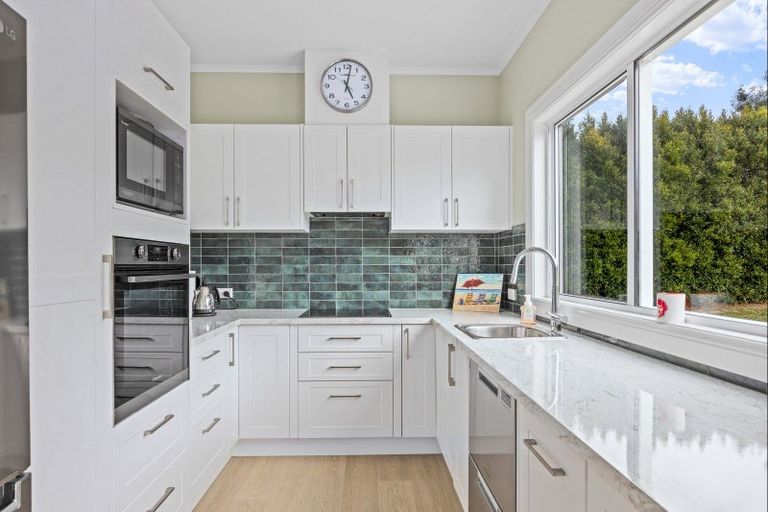 Photo of property in 1073 Kahikatea Flat Road, Waitoki, Kaukapakapa, 0871