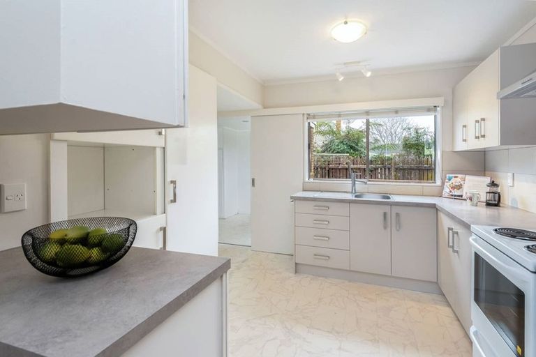 Photo of property in 2/63 Butley Drive, Farm Cove, Auckland, 2012