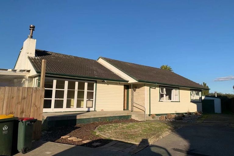 Photo of property in 27 Portadown Avenue, Pakuranga Heights, Auckland, 2010